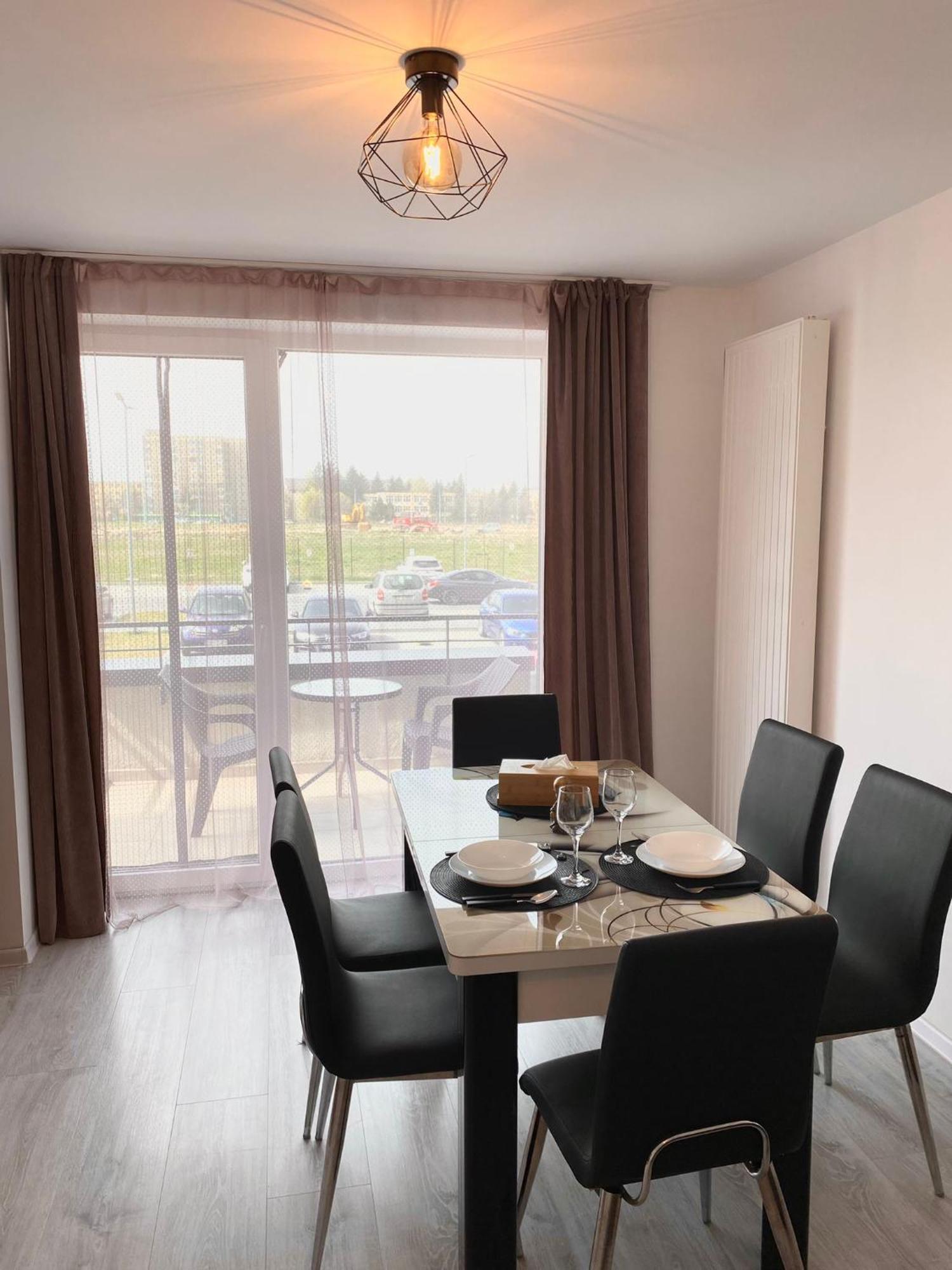 Jad - Luxury 3 Rooms & 2 Rooms Apartments In Kasper, Near Coresi Mall Braşov Exteriör bild