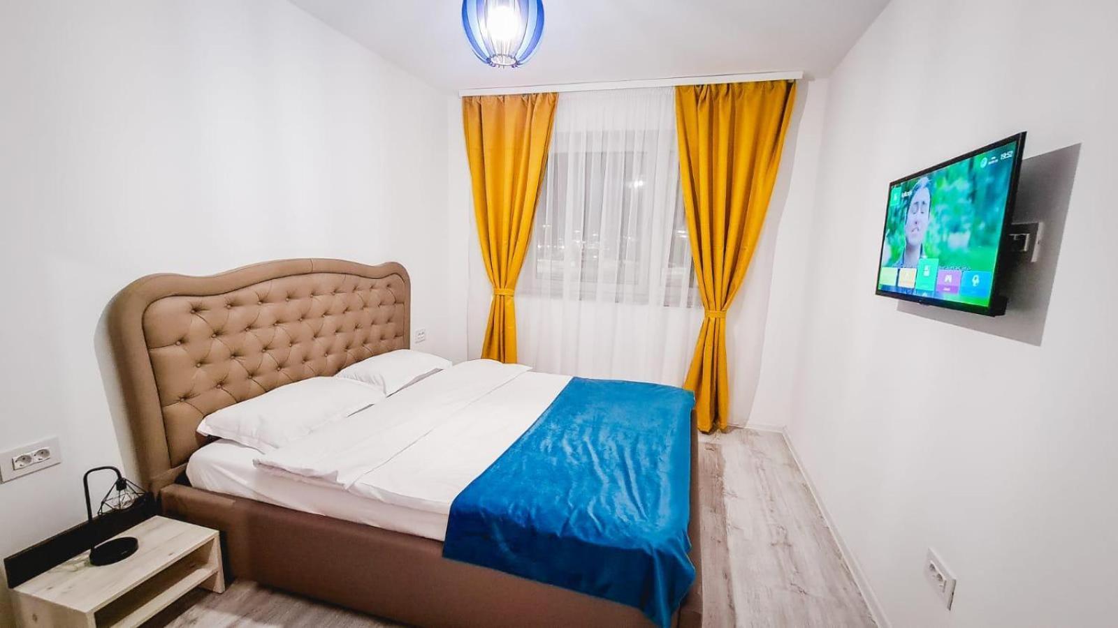Jad - Luxury 3 Rooms & 2 Rooms Apartments In Kasper, Near Coresi Mall Braşov Exteriör bild