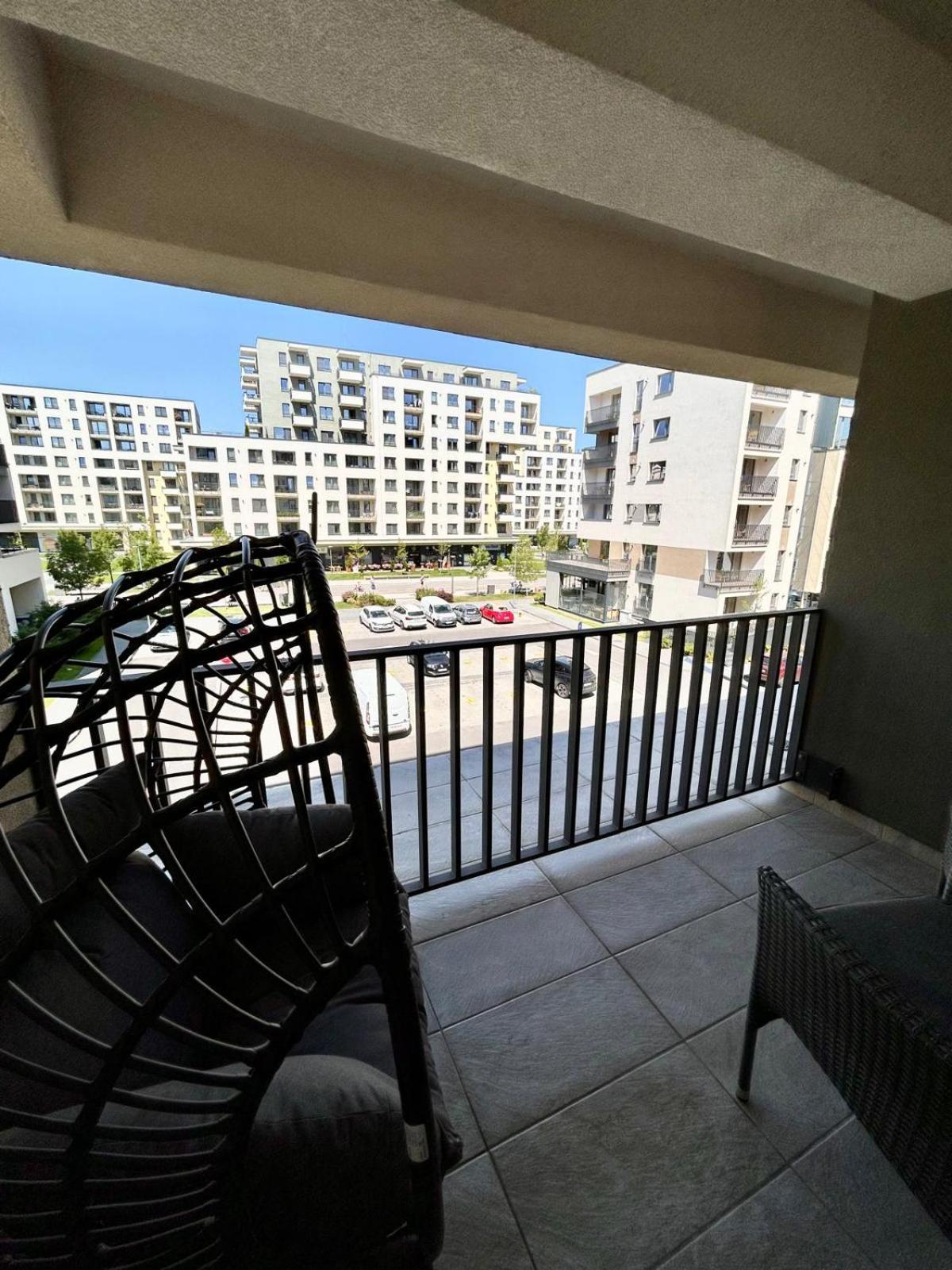 Jad - Luxury 3 Rooms & 2 Rooms Apartments In Kasper, Near Coresi Mall Braşov Exteriör bild
